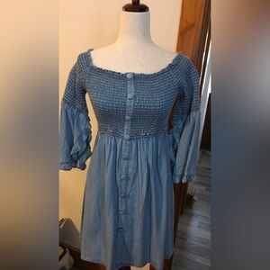 Venus Smocked Chambray Button-Front Women’s Dress - Blue